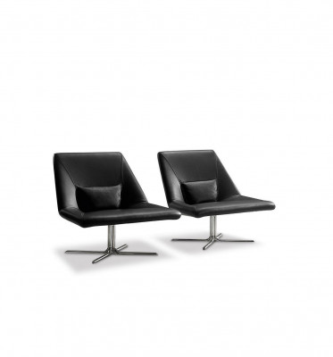 Italian style chair luxury 1-seater upholstered designer chair leather Prianera