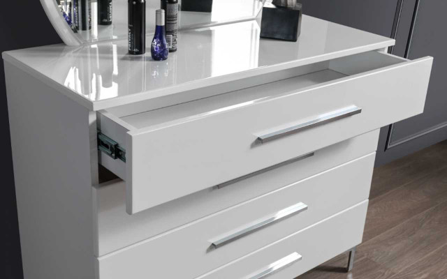 Stylish Bedroom Set Gray Double Bed Wood Nightstands 5-piece