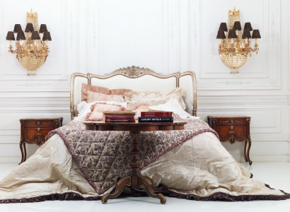 Classic bed double bed Chesterfield luxury furniture Italian furnishings