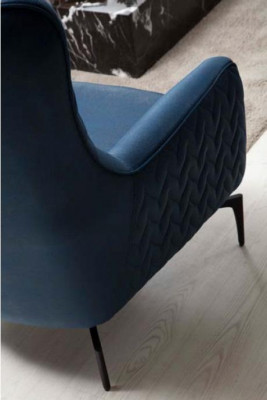 Armchair Single Luxury 1-Seater Upholstered Seat Designer Textile Seat Fabric Modern