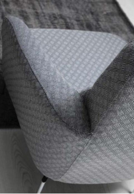 Armchair Single Luxury 1-Seater Upholstered Seat Designer Textile Seat Fabric Modern