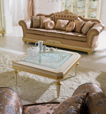 Luxury Three-Seater Sofa 3 Seater Fabric Sofas Design Baroque Living Room