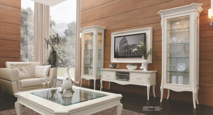 Beige elegance in focus: fabric armchair for a stylish living room ambiance