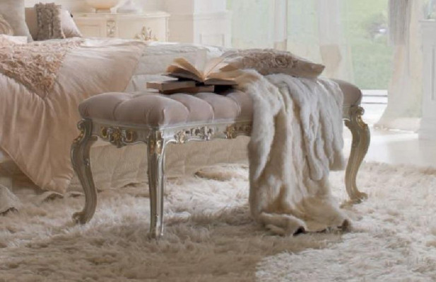Chesterfield Ottoman Side Stool Luxury Seat Upholstery Bedroom
