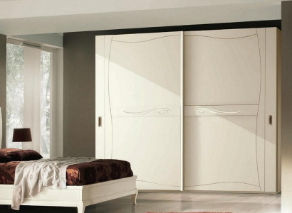 Luxury wardrobe with sliding doors bedroom closet cabinets wood design