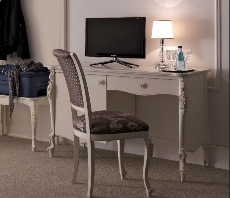 Classic Bedroom Complete Set Stool Desk Wardrobe 5-piece.