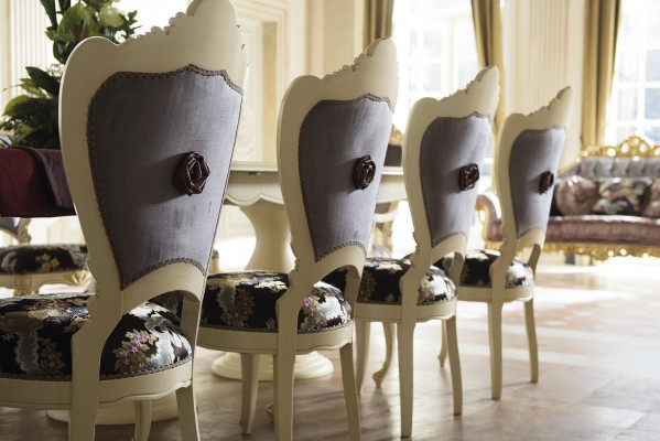 Set of wooden furniture: 2x chairs with armrests, 4x chairs, table, new dining room set, 7 pieces