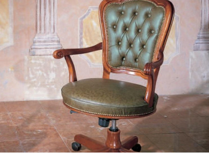 Office chair, swivel chair, Chesterfield executive chair, Italian furniture, armchair, easy chair.