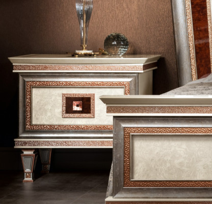 Luxury bedroom furniture bed 2x nightstand set beds hotel Arredoclassic 3-piece set.
