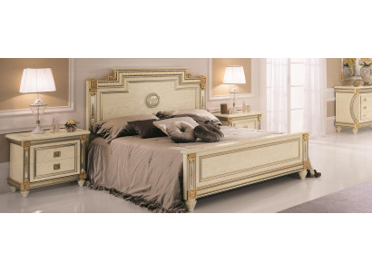 Royal bed 2x night stands bedroom set 3-piece set wood beds new