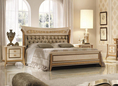 Classic designer wood bed, bedroom, noble upholstered furniture, double beds, new