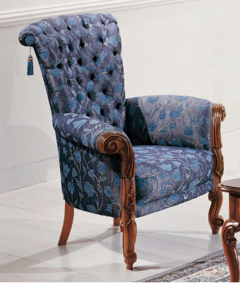 Italian sofa suite: sofa, 2 armchairs, coffee table, side table, 4-piece luxury set