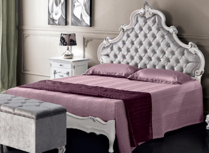 Chesterfield bed upholstered design luxury double hotel beds Italian wood new