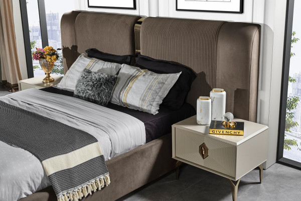 Brown bedroom set designer double bed 2 bedside tables luxury furniture