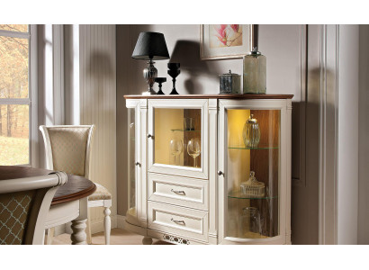 Display cabinet, cupboard, glass shelf, display shelves, wood cabinets, bar, living room.