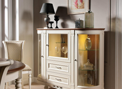 Display cabinet, cupboard, glass shelf, display shelves, wood cabinets, bar, living room.