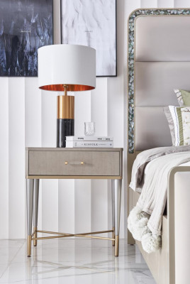 Luxury bed bedroom furniture 2x nightstand set beds Dubai hotel 3-piece set