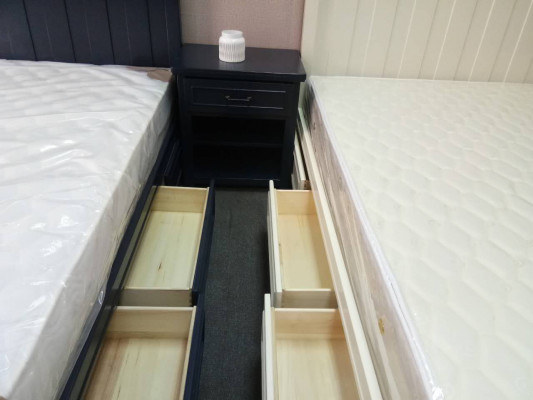 Classic double bed beds wood bed cottage style real wood