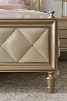Classic Bed Double Bed Designer Leather Hotel Upholstered Beds Textile Spouse