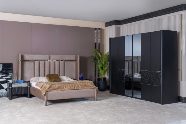 Bedroom Set Complete Bed + 2x Nightstands + Wardrobe 4-piece.