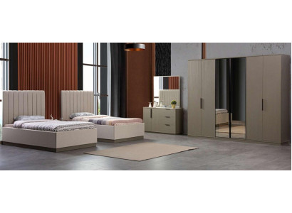 Set of 5-piece bedroom: 2x beds, nightstand, Italian-style suite.