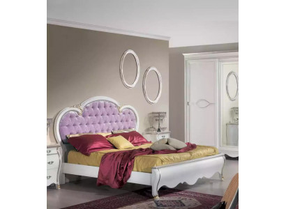 Bed padding design luxurious double Chesterfield hotel beds wooden furniture bed