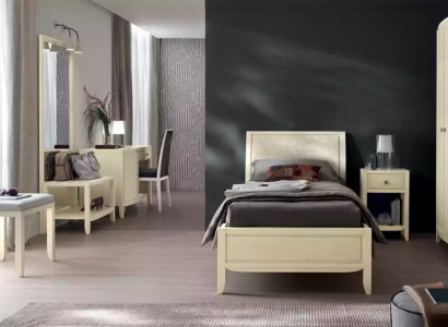 Luxury Complete Bedroom Set Beige Desk Bed Nightstand New