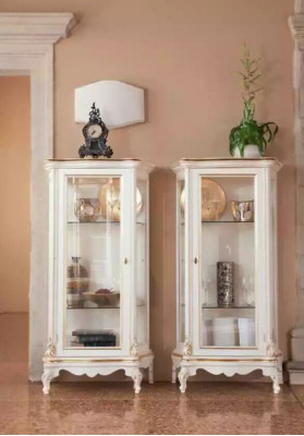 Wooden Showcase High-Quality Showcase Classic Furniture Design White Display Cabinets