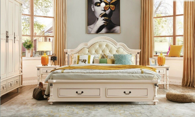 Chesterfield double bed & 2 side tables on turned legs
