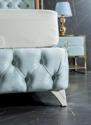 Bedroom set white metal bed Chesterfield luxury style 2 nightstands 3 pieces.