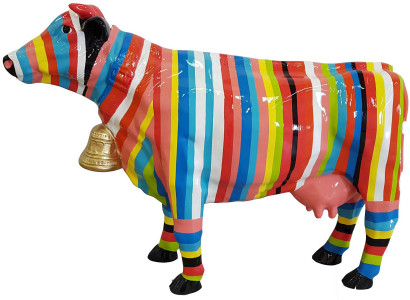 Designer Abstract Modern Figure of a Cow made of Plastic Decorative Garden Sculptures