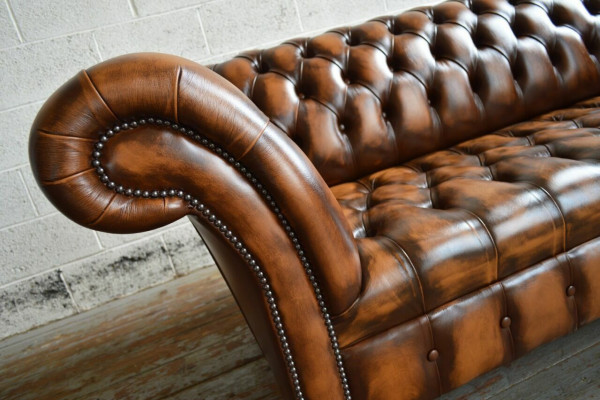 Chesterfield 4-Seater Upholstered Couch Modern Style Leather Fabric Sofa Couches Leather