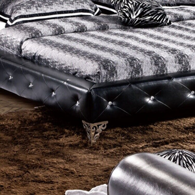 Stainless steel luxury chesterfield leather bed double upholstered designer beds hotel
