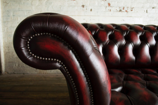 Bordaux Chesterfield Three-Seater Luxury Living Room Couch