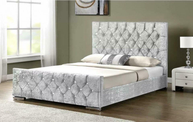 Designer white Chesterfield double bed luxury bedroom beds