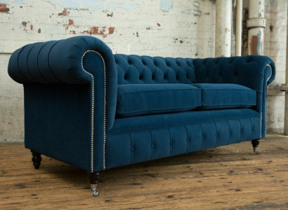 Blue luxury Chesterfield upholstered three-seater designer 3-seater couch