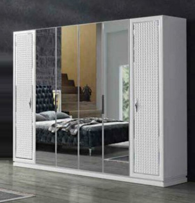 Bedroom bed nightstand dresser mirror wardrobe Chesterfield 5-piece set.