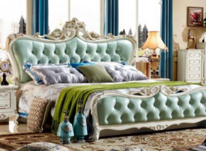 Green Chesterfield Bed Bedroom Set with 2 Nightstands 3-piece Set