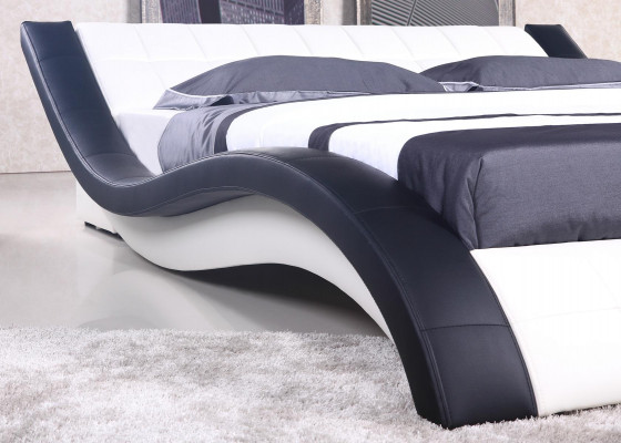 Double hotel beds, matrimonial bedroom, textile bed, cushion design, luxury