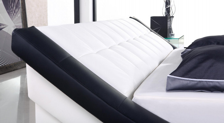 Double hotel beds, matrimonial bedroom, textile bed, cushion design, luxury