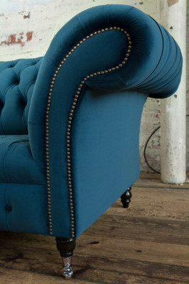 Living room sofa Chesterfield classic furniture couch sofas seat upholstery couches