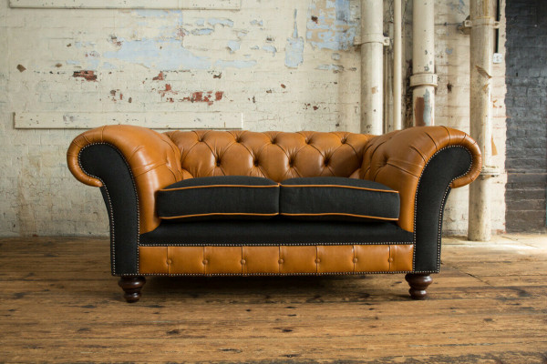 Classic living room Chesterfield furniture sofa couch sofas seat cushion couches