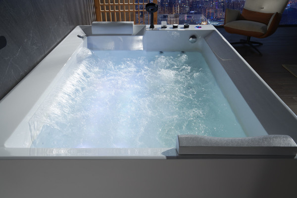 Whirlpool bathtub room tub water jets massage nozzles
