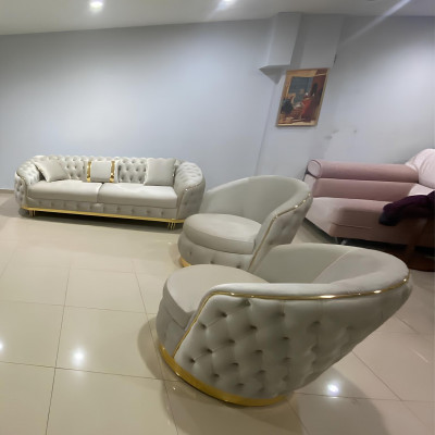 Designer living room set consisting of a 3-seater sofa and 2 armchairs, 3 pieces.
