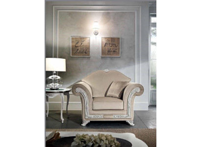 Luxurious classic single-seater wooden beige armchair living room furniture Italy