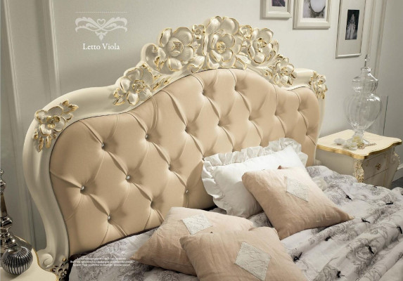Bedroom set beige bedroom bed nightstand dresser mirror chair 6-piece.