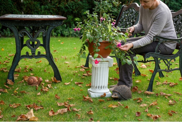Flower pillar stand garden terrace decoration column statue