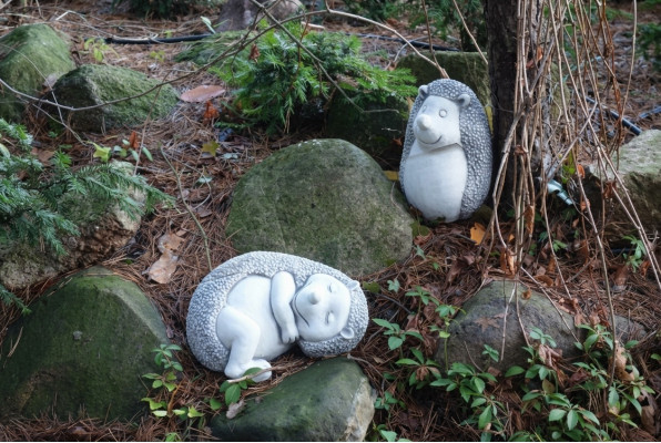 Garden decoration hedgehog terrace stone cartoon figures figure decorative statue