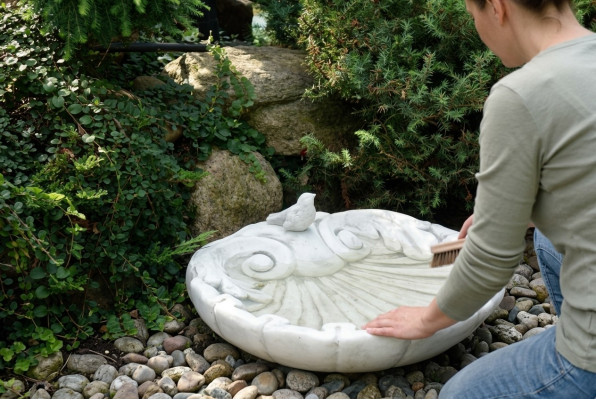 Bird Bath Decor Sculpture Design Figurine Statue Garden Figures Statues