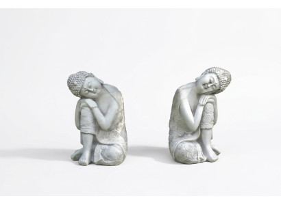 Decorative Buddha sculpture in stone look. Large figure sculpture for the garden.
